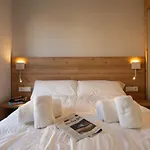 Tgna Rambla 68 Apartment *